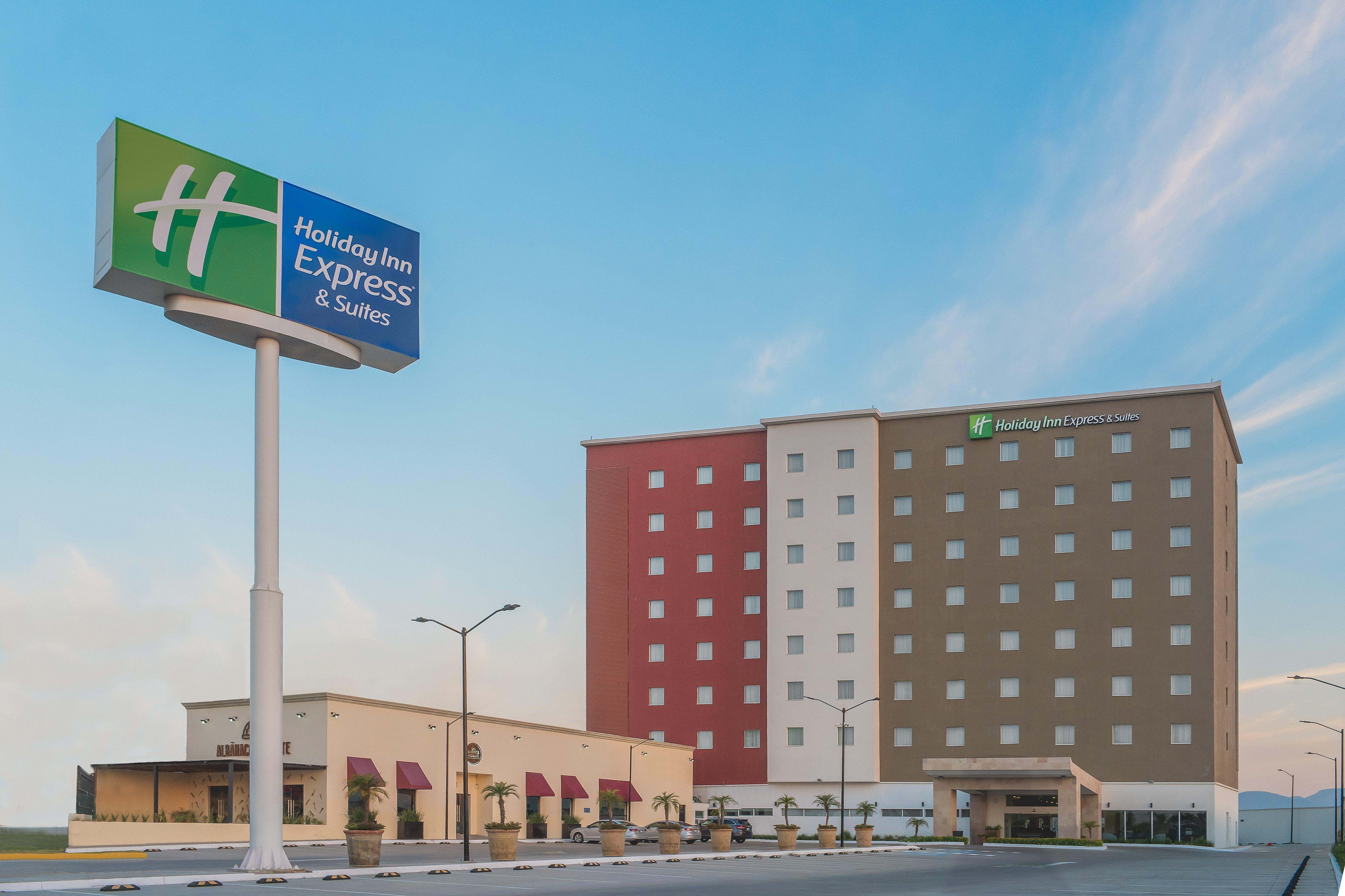 Holiday Inn Express & Suites Silao Aeropuerto Terminal, An Ihg Hotel Exterior foto