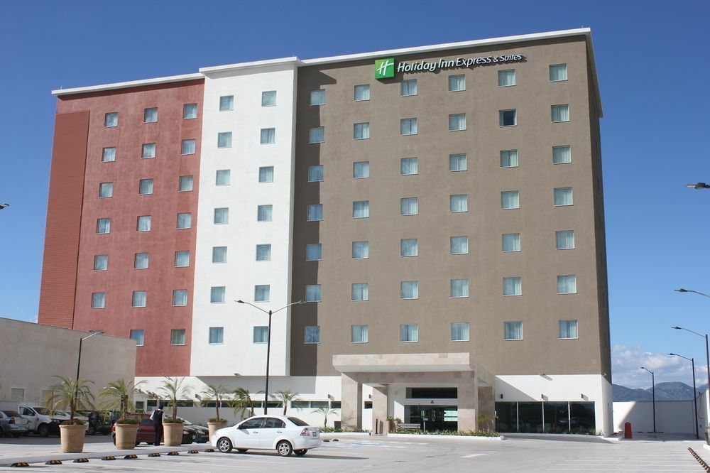 Holiday Inn Express & Suites Silao Aeropuerto Terminal, An Ihg Hotel Exterior foto